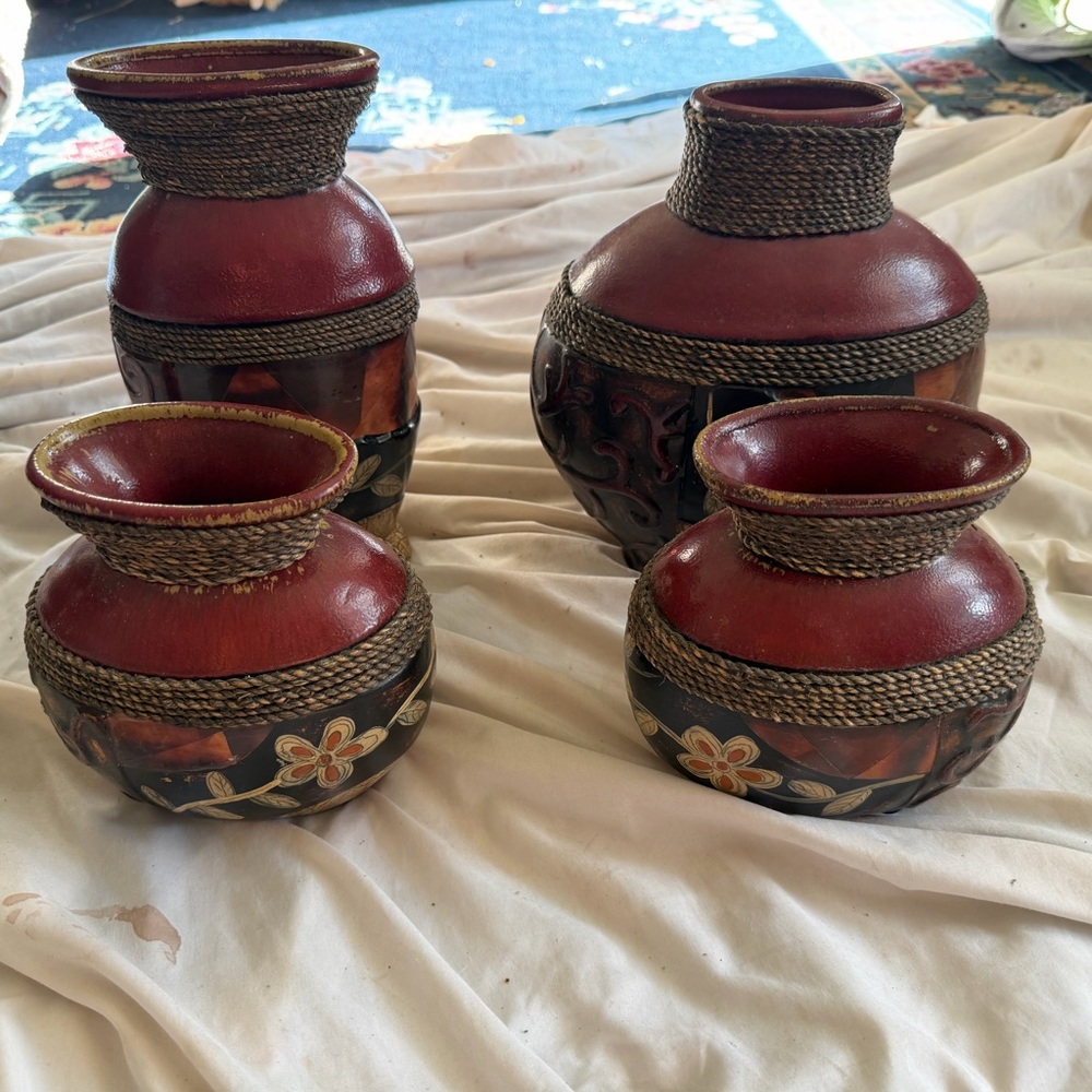 Elegant Red and Brown Decorative Vase Set